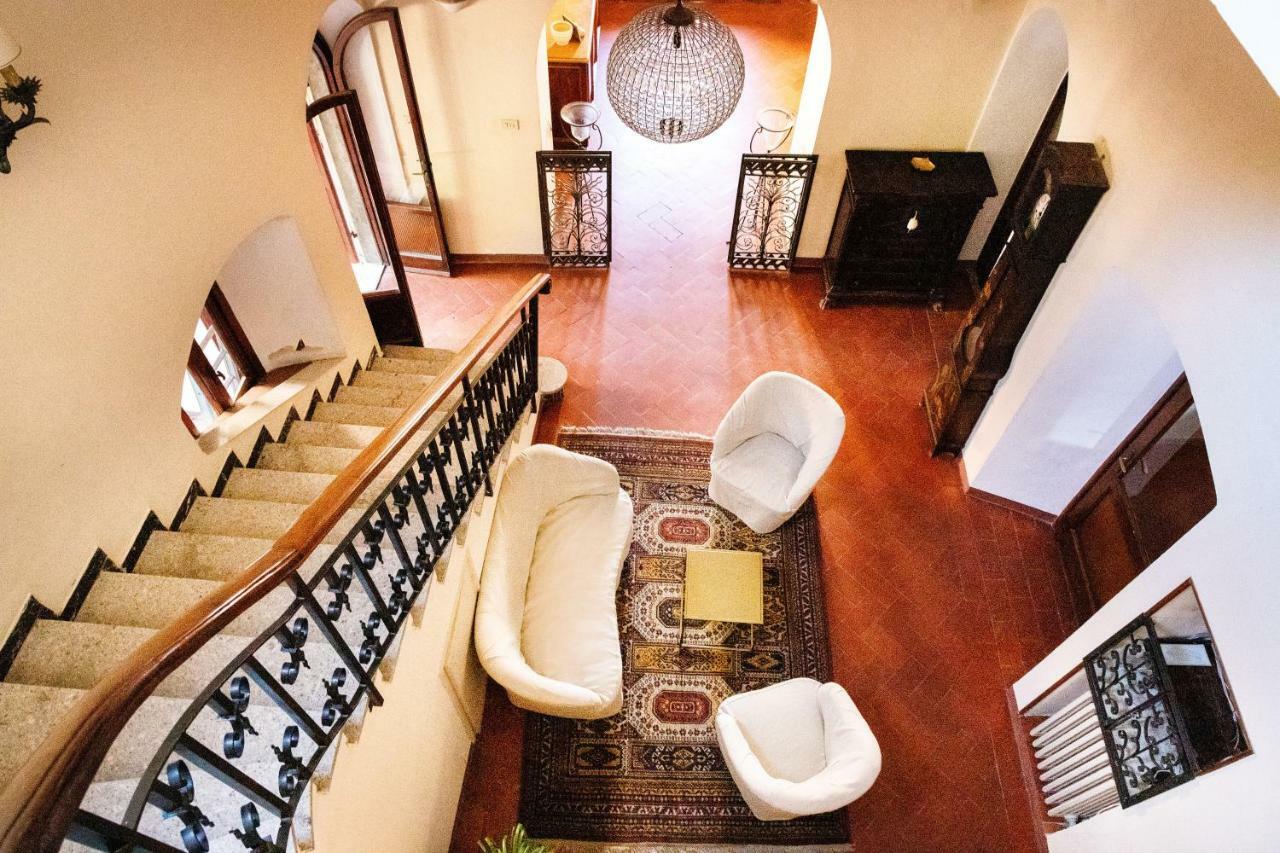 Hotel Il Castello Чертальдо Экстерьер фото